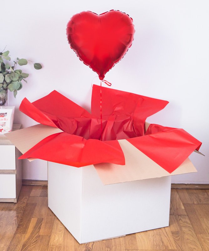 Balon napełniony helem serce w pudełku – Miłosny Wiersz