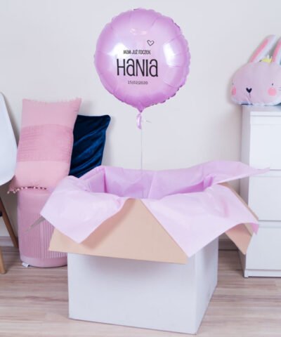 Balon z helem oraz kartką – Pierwsze urodziny