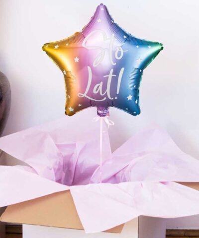Balon pastelowa gwiazdka w pudełku na urodziny