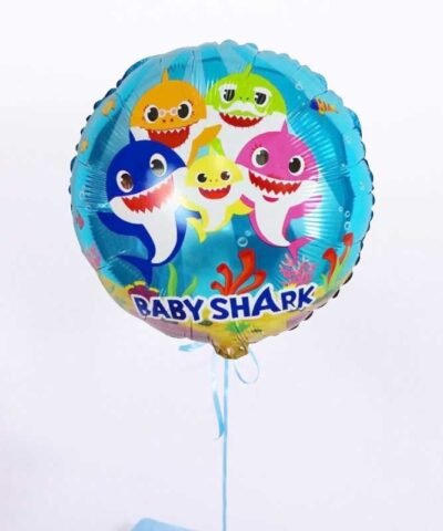Prezent Baby Shark dla dziecka – balon z helem w pudełku