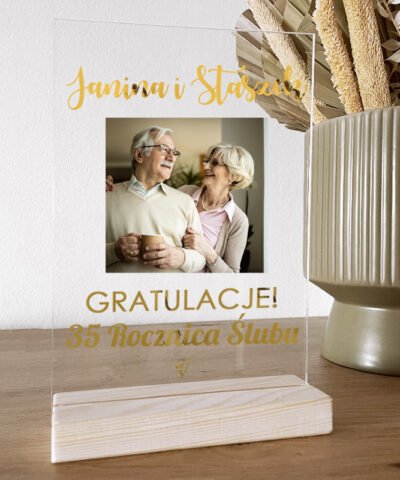 Elegancki prezent na rocznicę ślubu z personalizacją – Statuetka GOLD