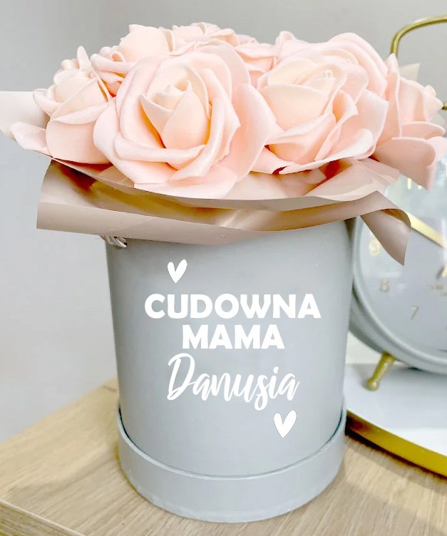 Prezent dla Mamy – Flower box z różami i imieniem mamy