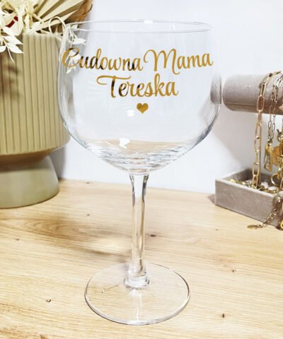 Personalizowany kieliszek DLA MAMY na prezent – Cudowna