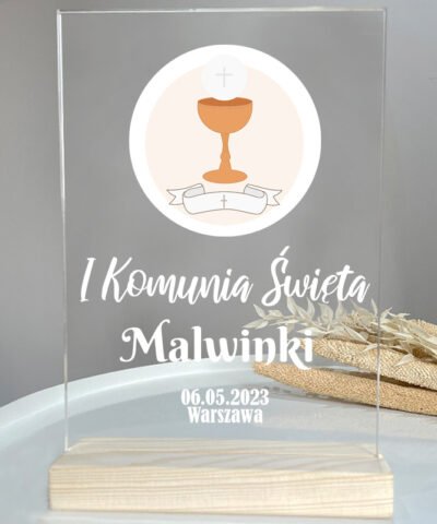 Pamiątka I Komunii Świętej z personalizacją – elegancka statuetka
