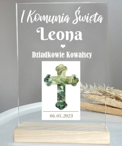 Pamiątka I Komunii z imieniem dziecka – Statuetka Zielony Krzyż