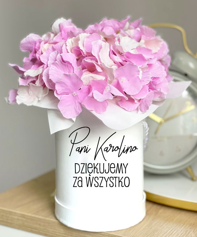 Kwiaty dla nauczycielki na prezent – Fower Box z różami i personalizacją
