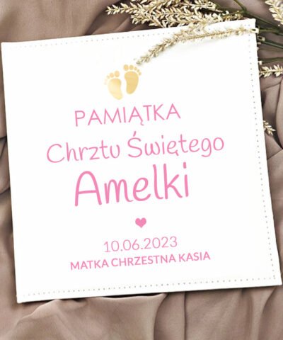 Album na chrzest dla dziewczynki z imieniem STÓPKI