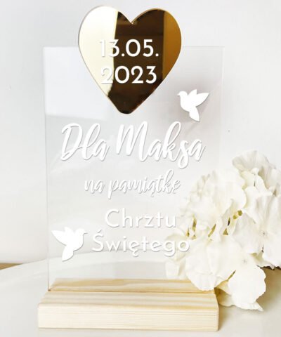 Elegancki prezent na Chrzest – Personalizowana Statuetka