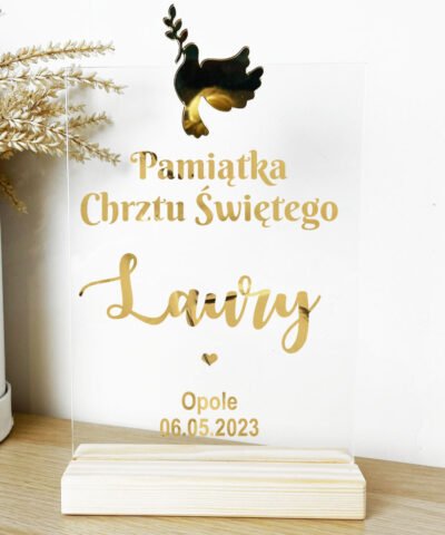 Elegancka pamiątka chrztu świętego – Statuetka z gołąbkiem