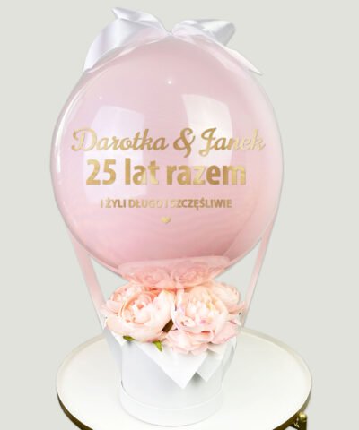 Elegancki prezent na rocznicę ślubu – Kwiaty z balonem i personalizacją RAZEM