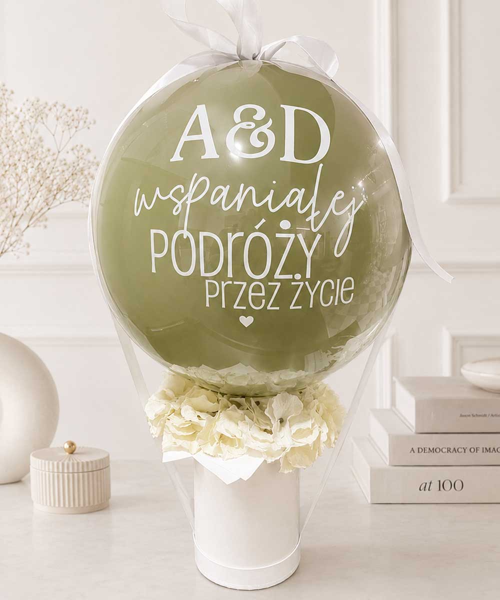Piękny prezent ślubny – kwiaty i balon z personalizacją EUKALIPTUS