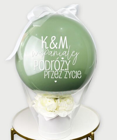 Piękny prezent ślubny – kwiaty i balon z personalizacją EUKALIPTUS