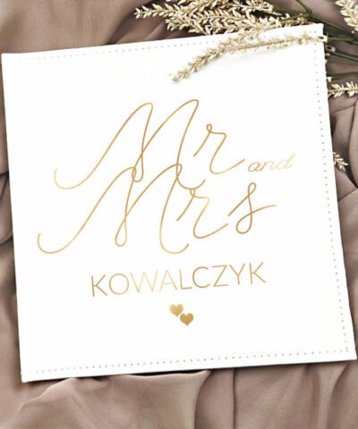 Prezent na ślub – album na zdjęcia z personalizacją