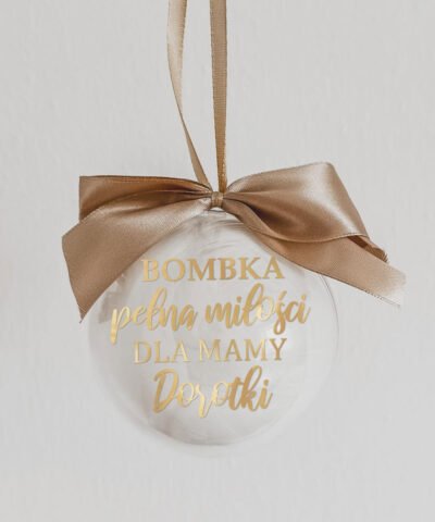 Świąteczny prezent dla Mamy – bombka z imieniem GOLD