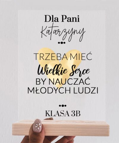 Oryginalny prezent na Dzień Nauczyciela – Statuetka SERCE