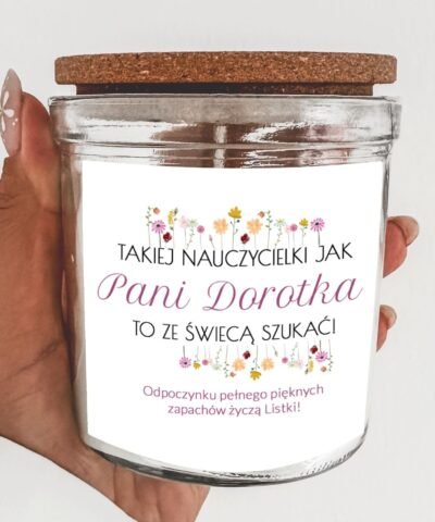 Prezent dla przedszkolanki z personalizacją ŚWIECA KWIATOWA