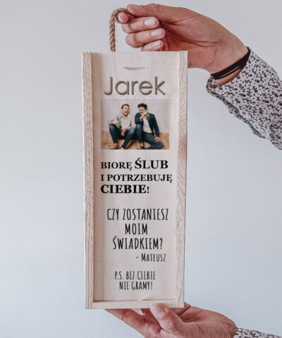 Skrzynka na alkohol prośba o świadkowanie dla niego – Fotka