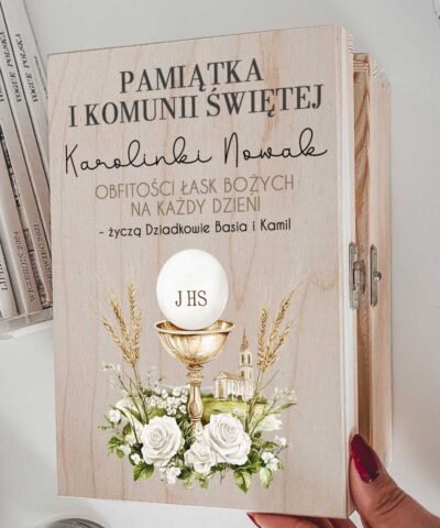 Biblia w drewnianym etui na prezent Komunijny – Hostia z kłosem