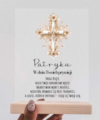 Prezent z personalizacją na prymicje Statuetka Krzyż