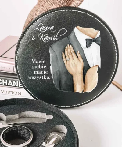 Zestaw do wina z nadrukiem na ślub – Macie siebie