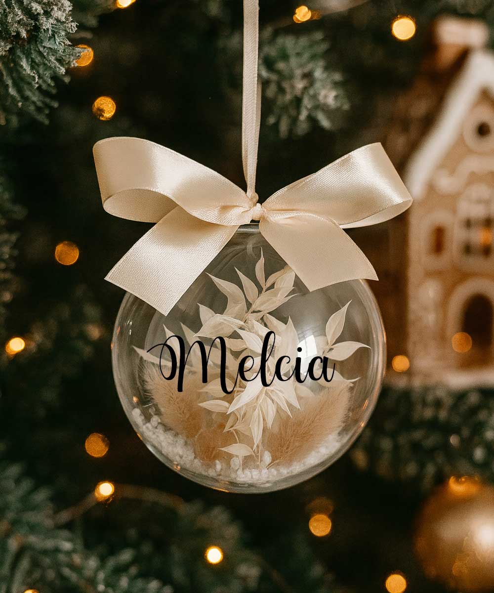 Elegancka bombka na choinkę z imieniem dziecka – Suszki