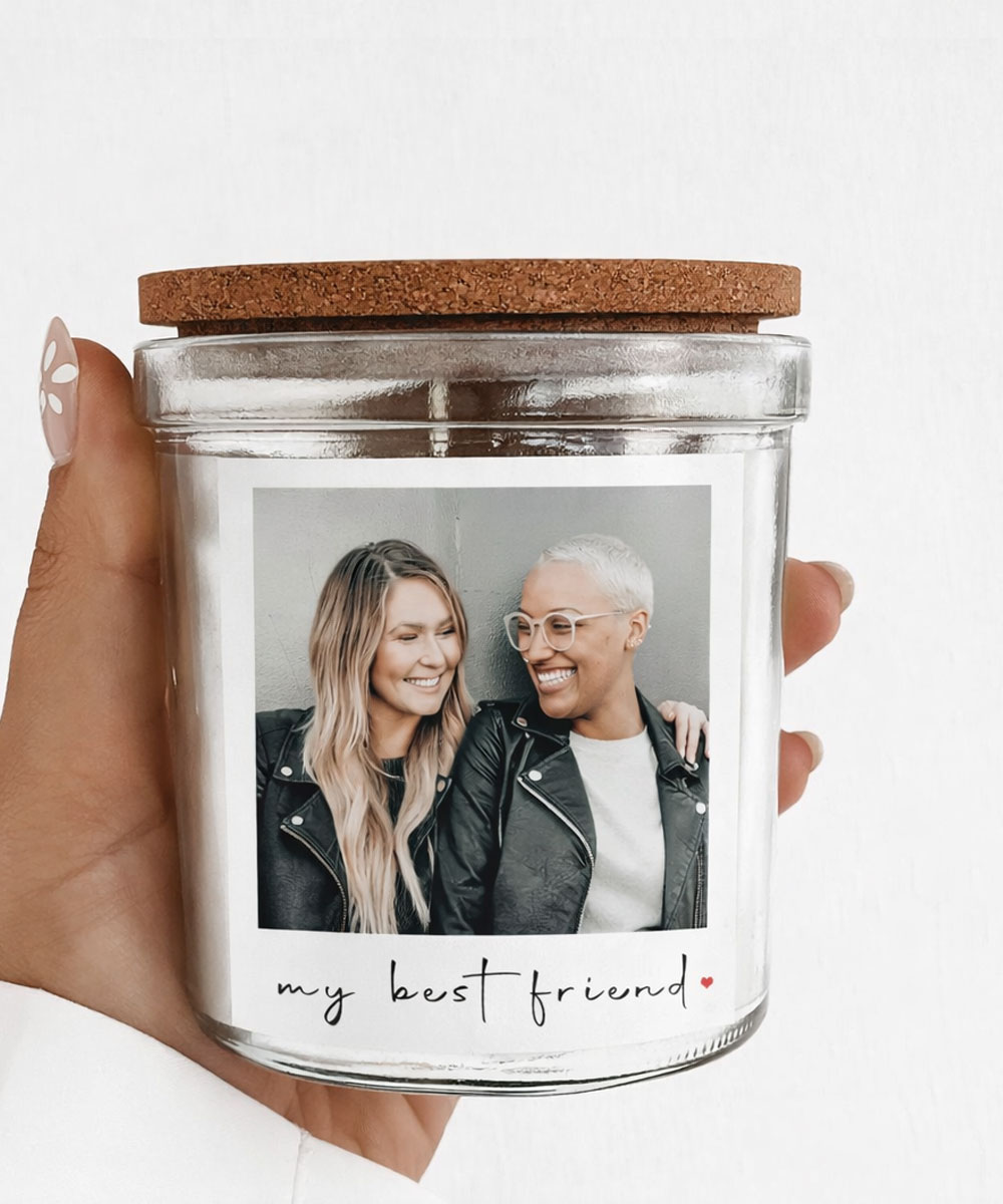 Prezent dla przyjaciółki ze zdjęciem – personalizowana świeczka