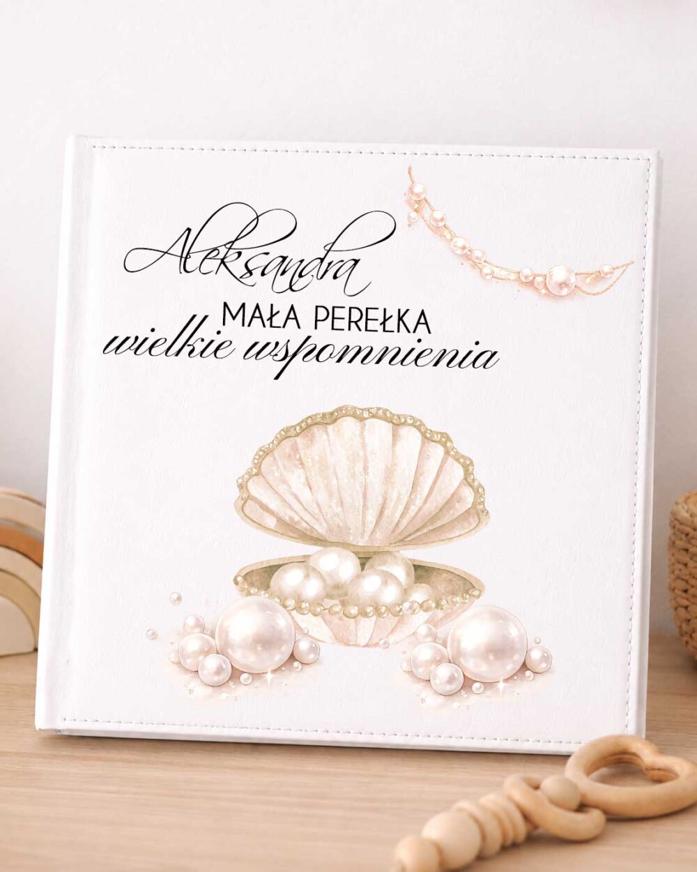 Pierwsze wspomnienia naszej córeczki – album na zdjęcia Perełka
