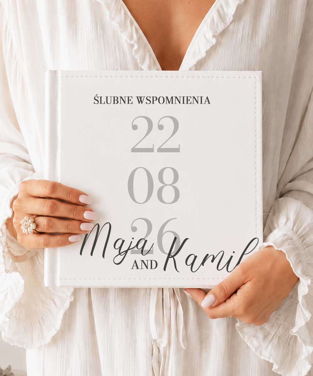 Album ślubny z personalizacją – minimalistyczny prezent na ślub i wesele