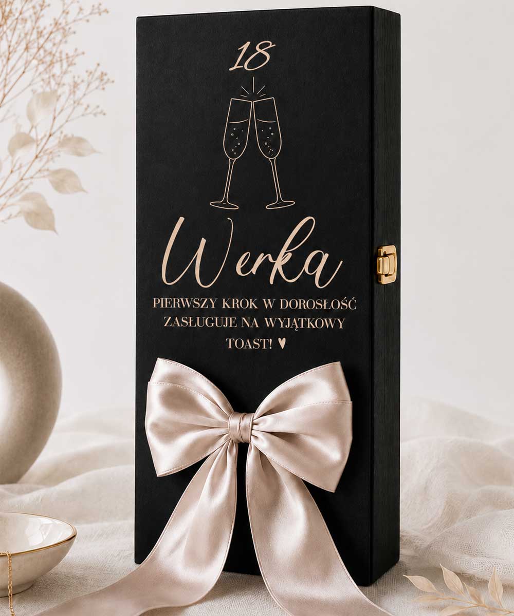 Drewniana skrzynka na alkohol na 18 urodziny z kokardą handmade