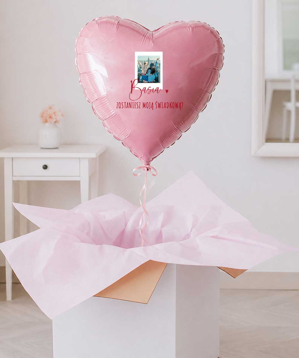 Różowa prośba o świadkowanie – balon z helem i zdjęciem w pudełku