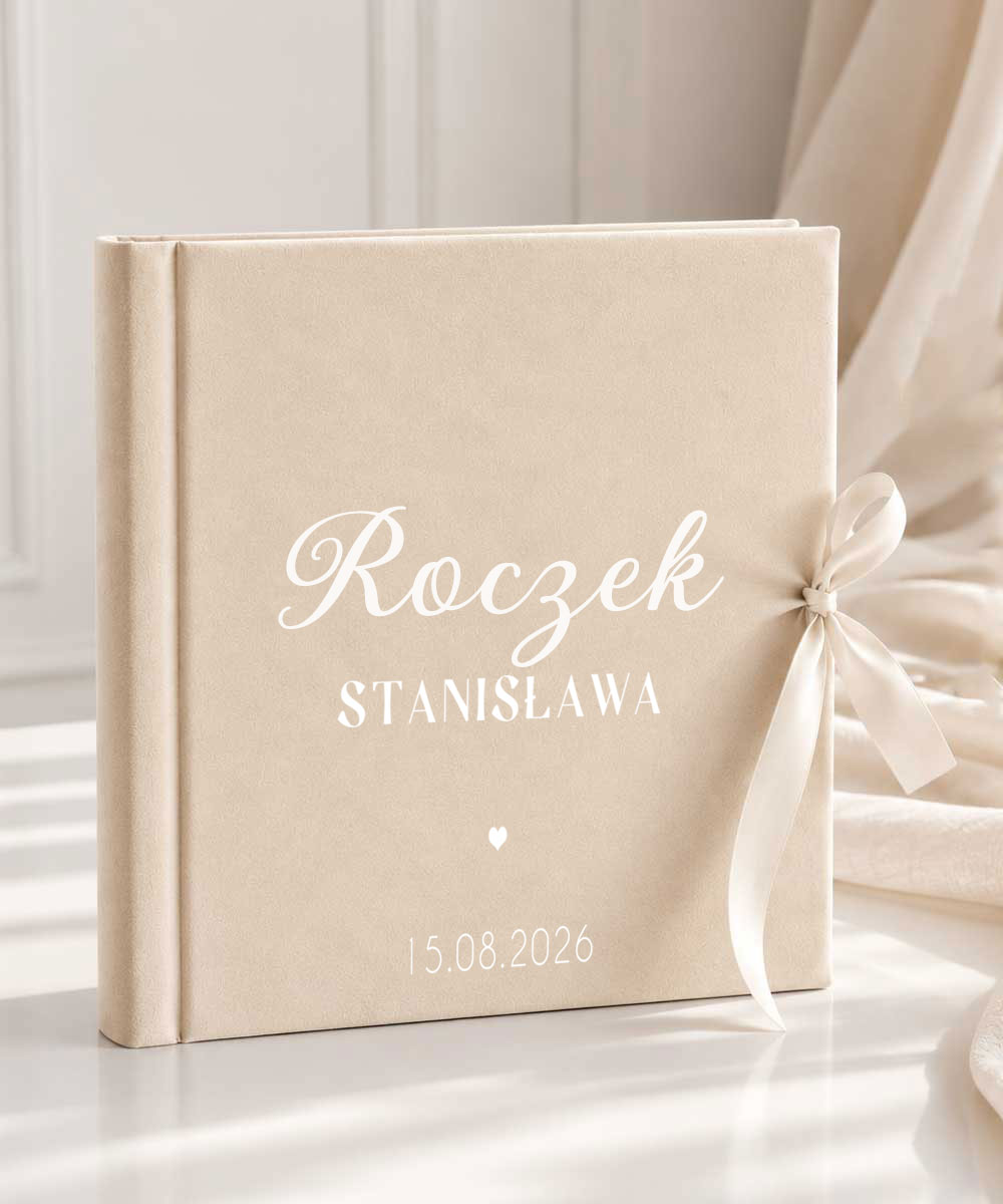 Minimalistyczny album na Roczek welurowy różowy prezent dla dziecka